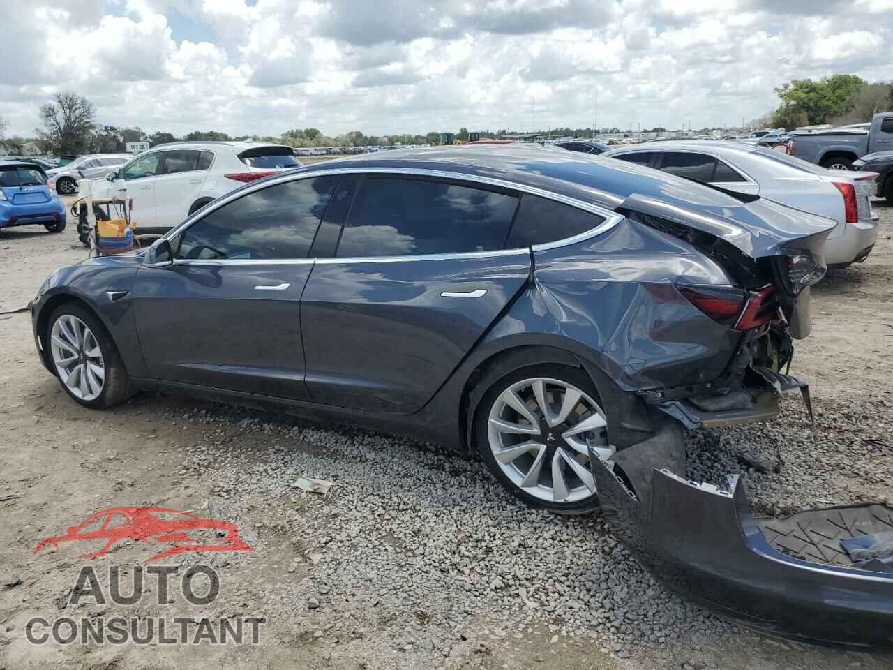 TESLA MODEL 3 2018 - 5YJ3E1EB3JF100403