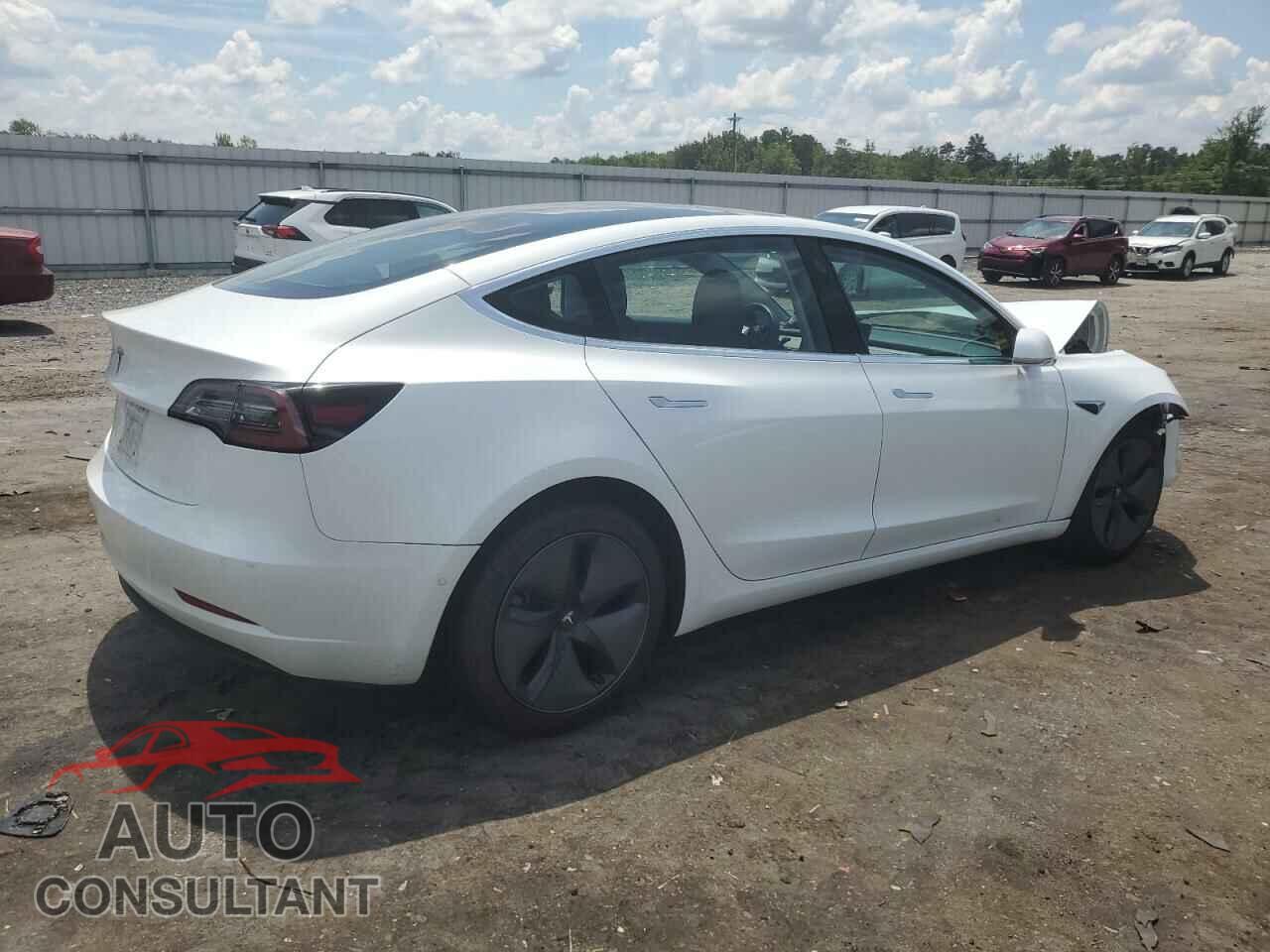 TESLA MODEL 3 2018 - 5YJ3E1EA8JF098753