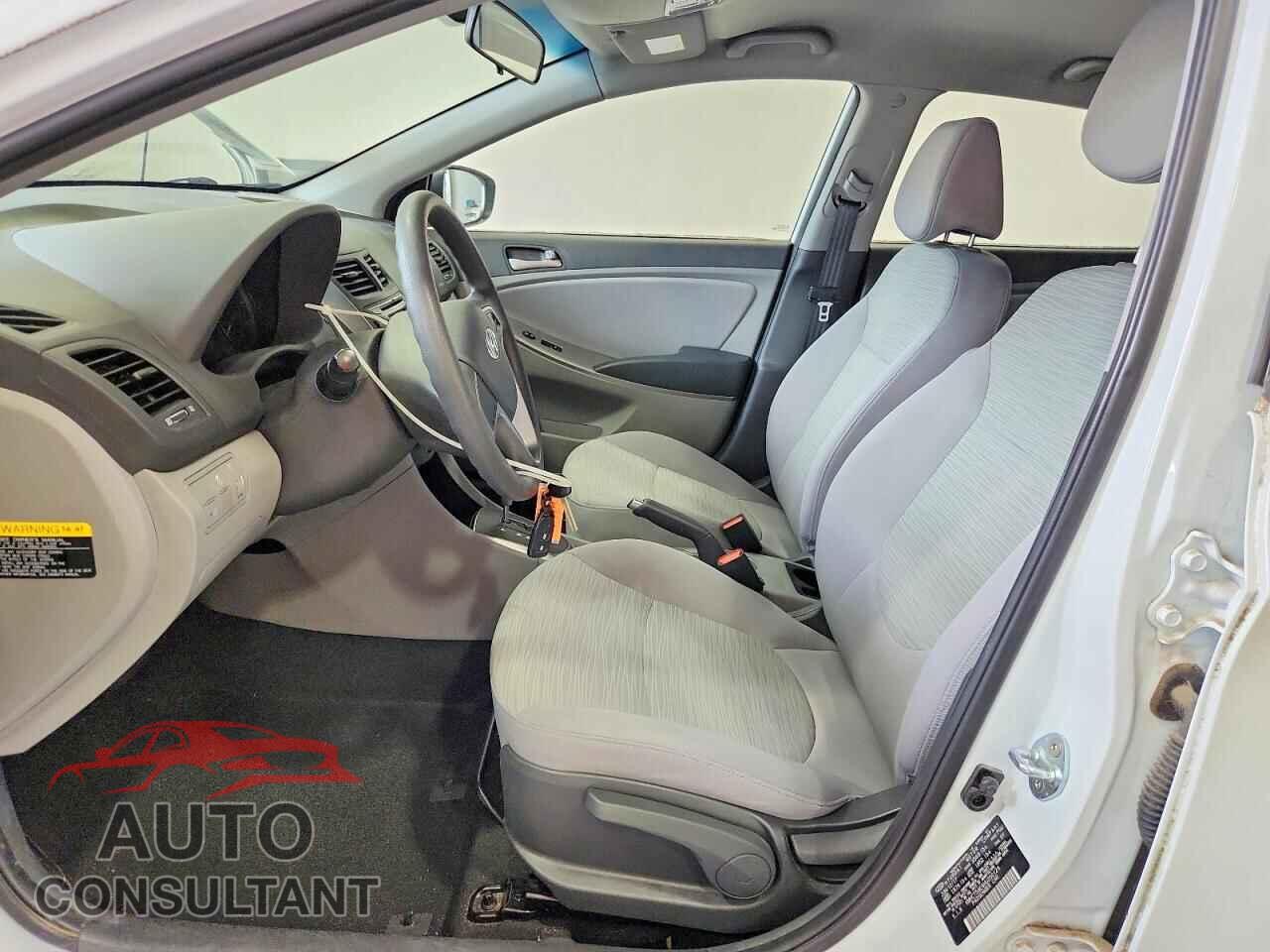HYUNDAI ACCENT 2017 - KMHCT5AE6HU350129