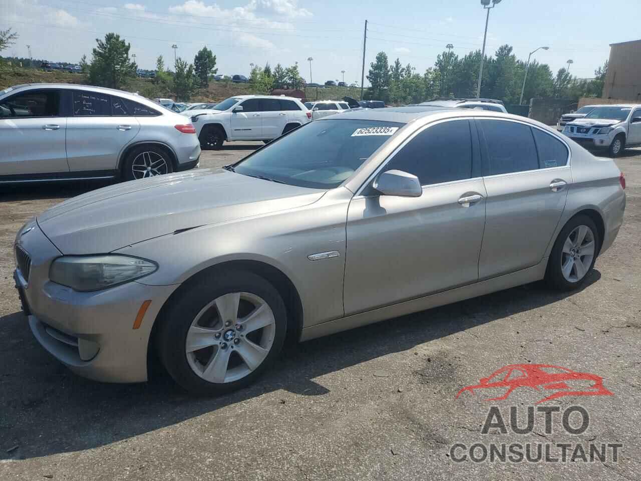 BMW 5 SERIES 2011 - WBAFR1C57BC739409