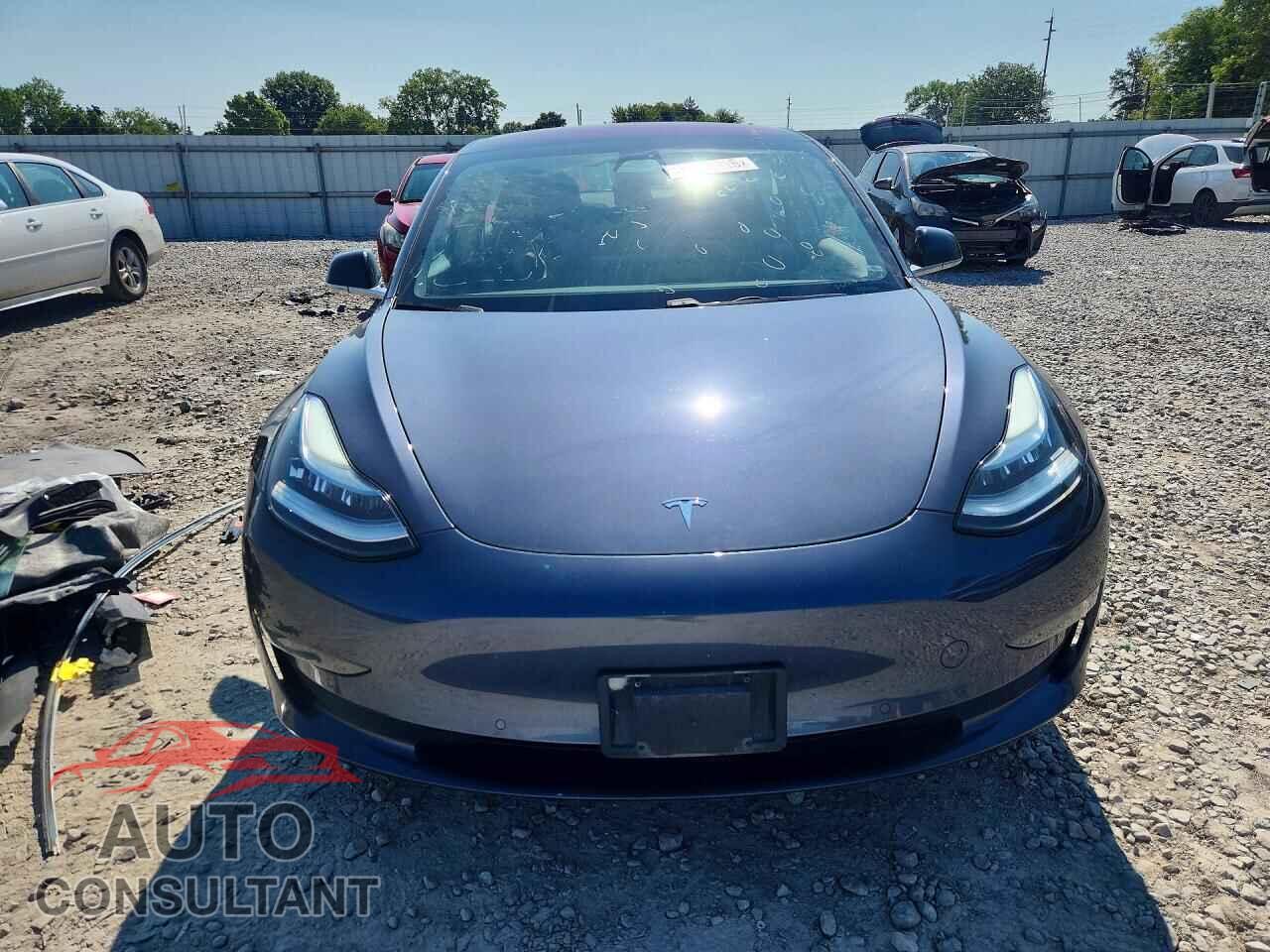 TESLA MODEL 3 2018 - 5YJ3E1EA0JF019043