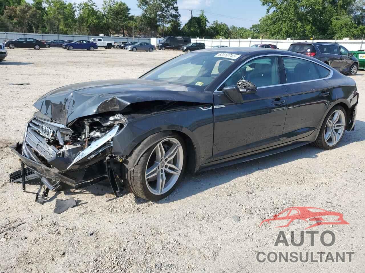 AUDI A5 2019 - WAUFNCF50KA020484