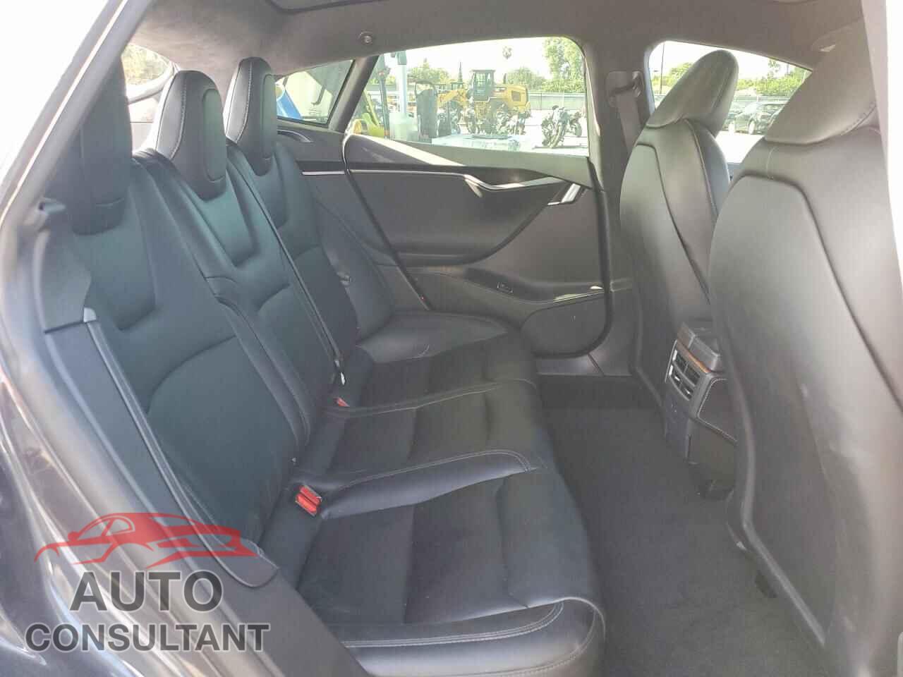 TESLA MODEL S 2021 - 5YJSA1E24MF423869
