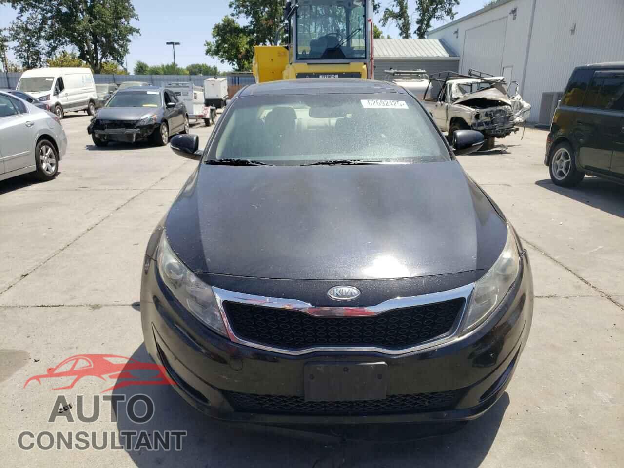 KIA OPTIMA 2011 - KNAGN4A73B5174229