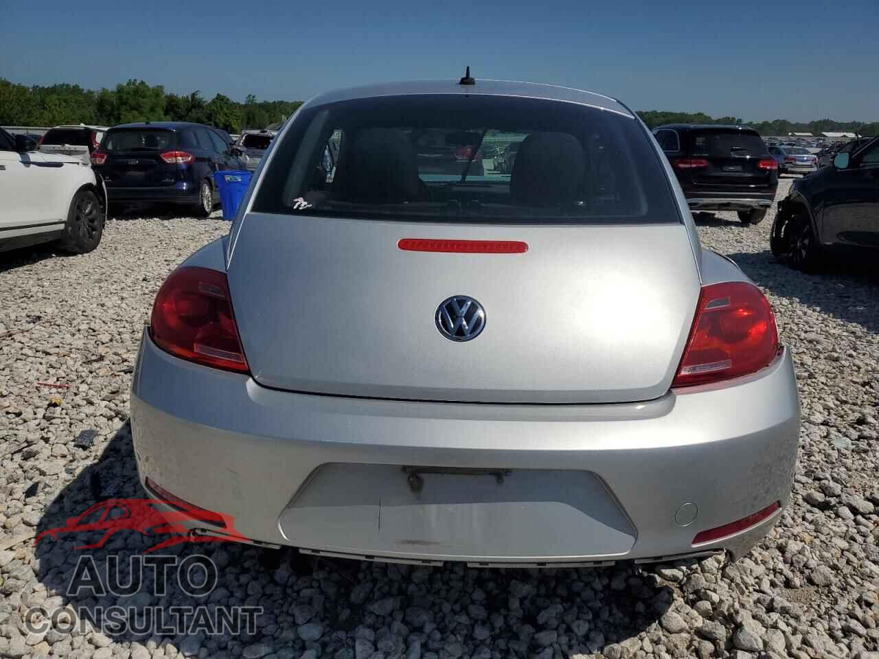 VOLKSWAGEN BEETLE 2013 - 3VWFP7AT6DM644366