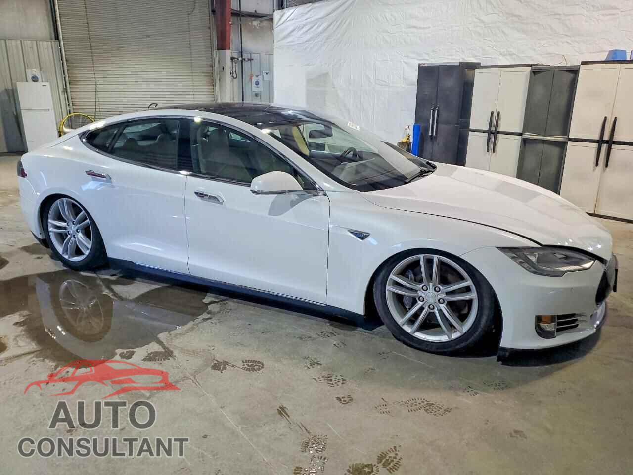 TESLA MODEL S 2014 - 5YJSA1H12EFP45883