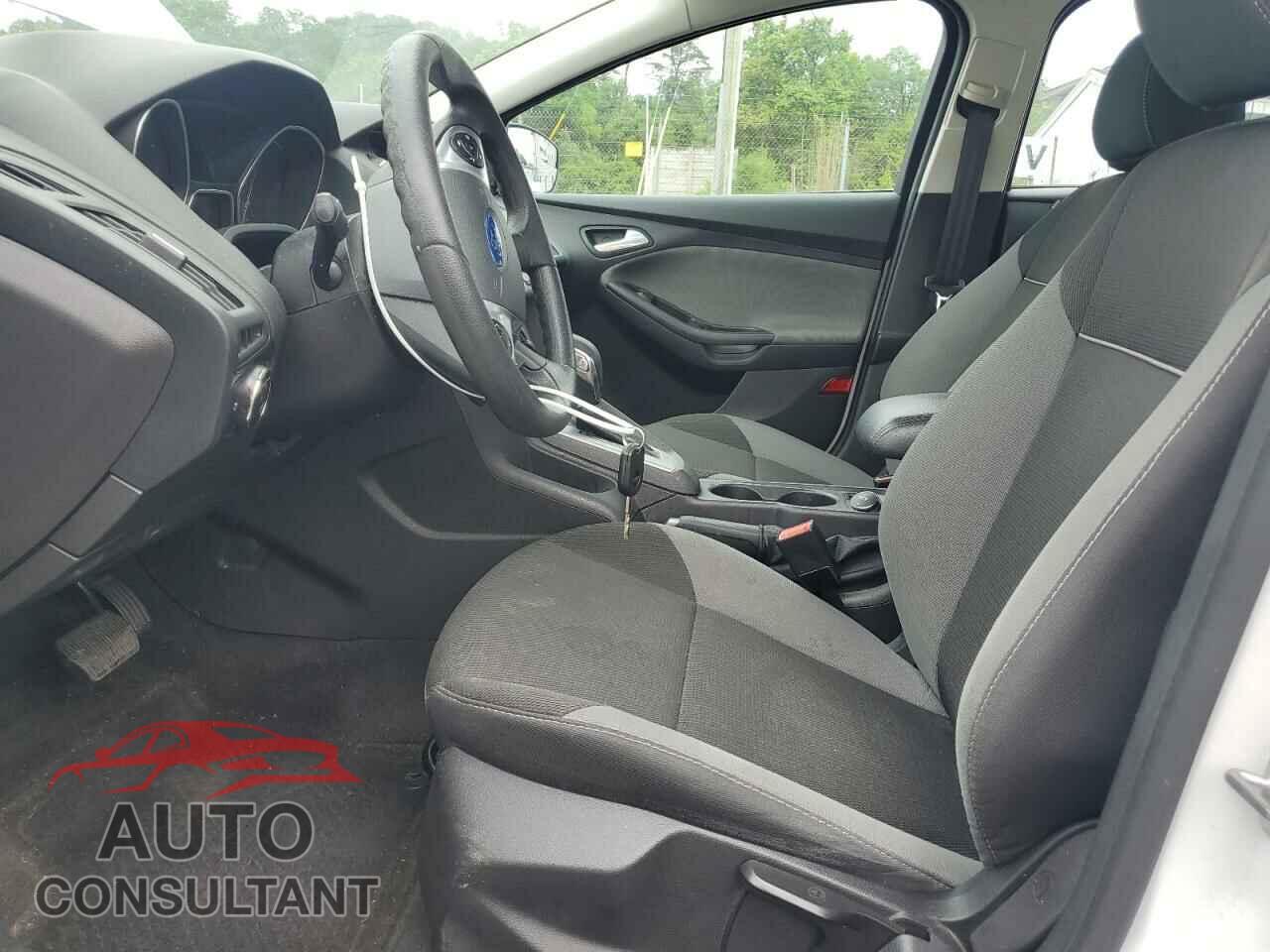FORD FOCUS 2014 - 1FADP3F29EL366865