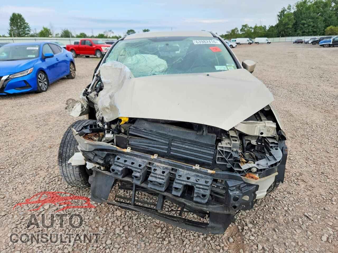 FORD FOCUS 2017 - 1FADP3F28HL264087