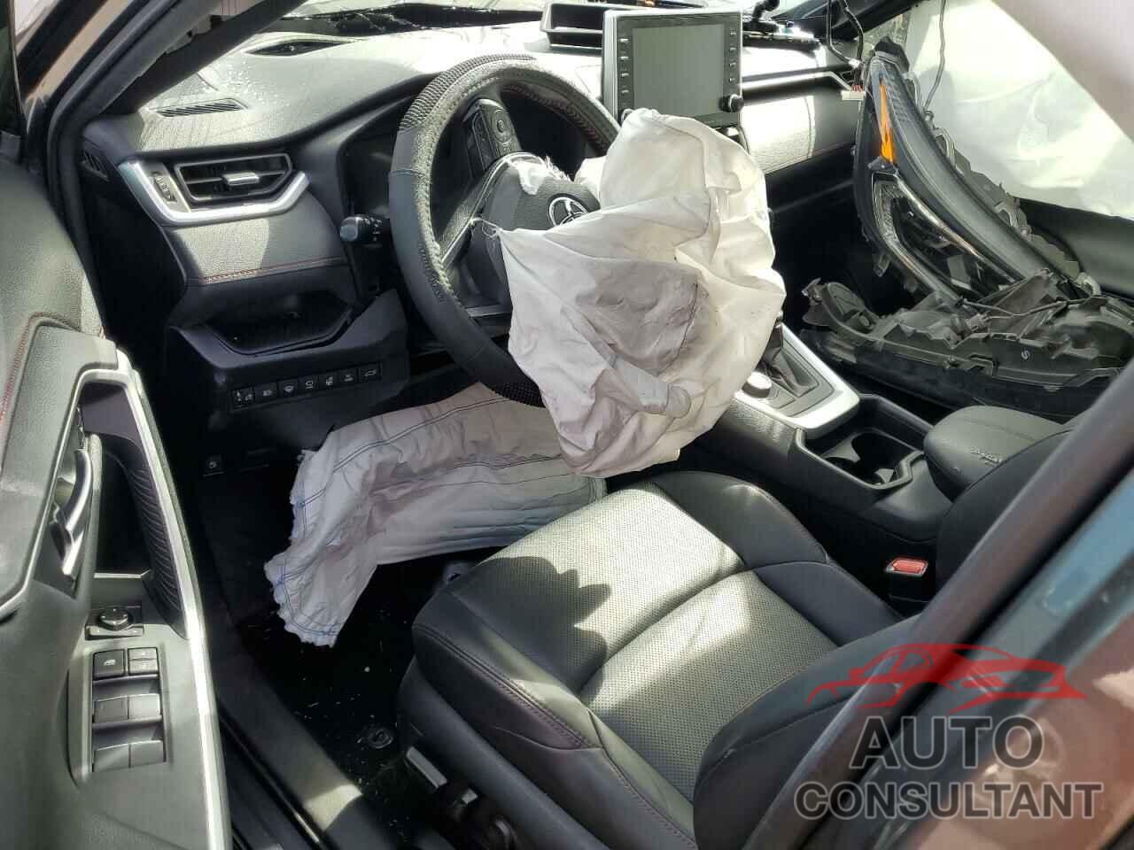 TOYOTA RAV4 2021 - JTMFB3FV7MD008829