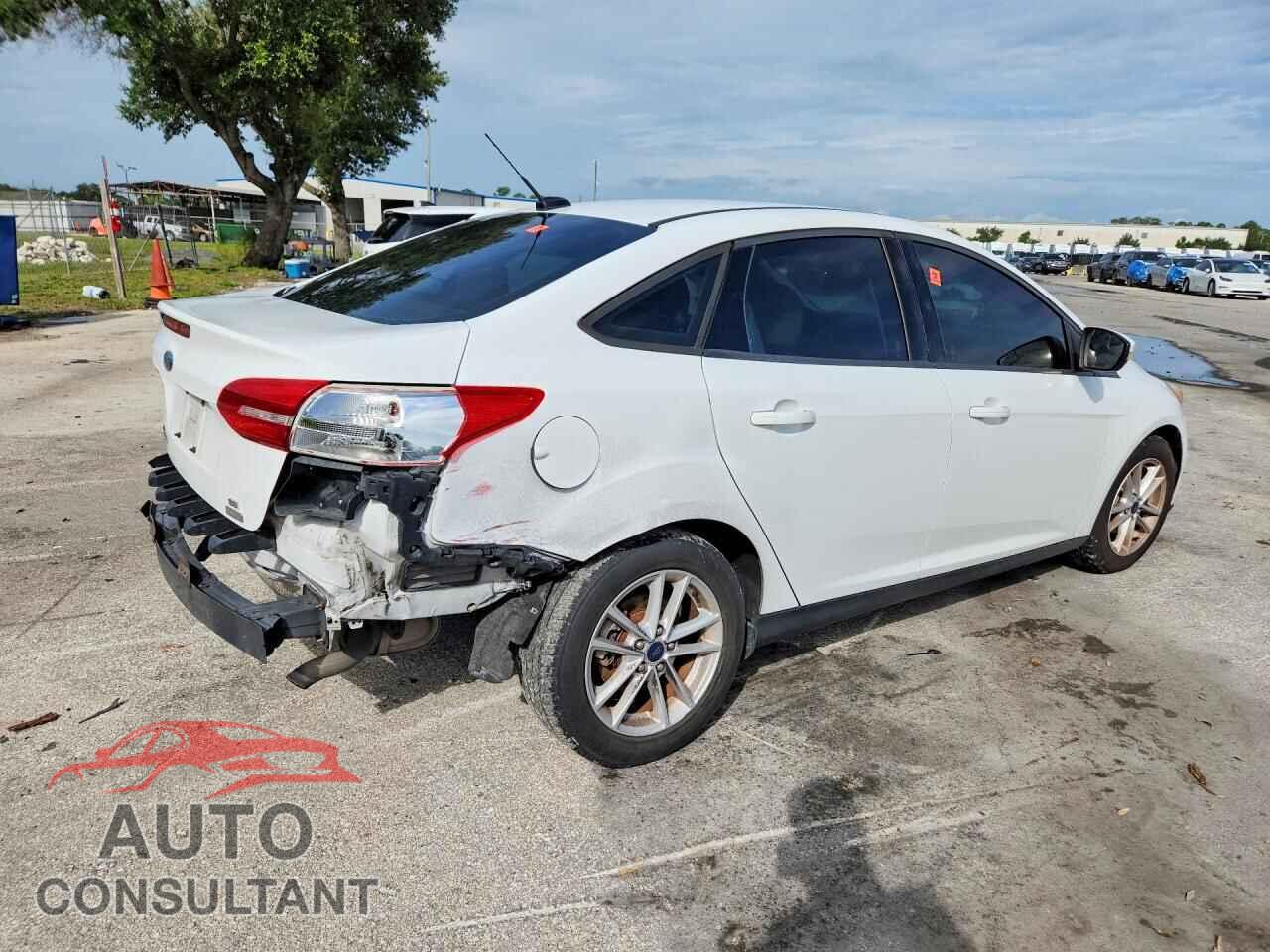 FORD FOCUS 2017 - 1FADP3FE8HL269865