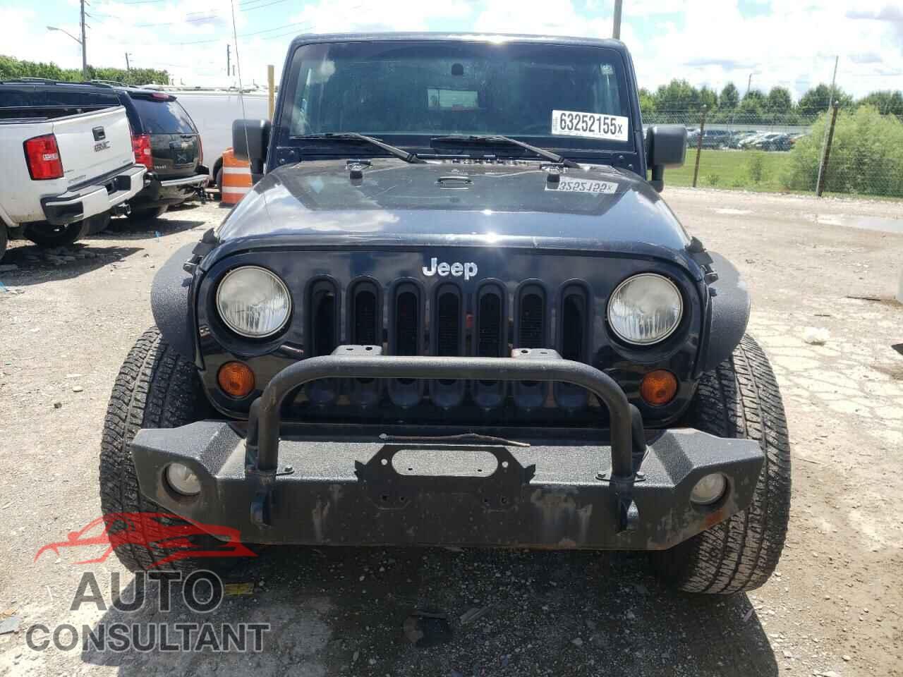 JEEP WRANGLER 2011 - 1J4AA5D11BL528191