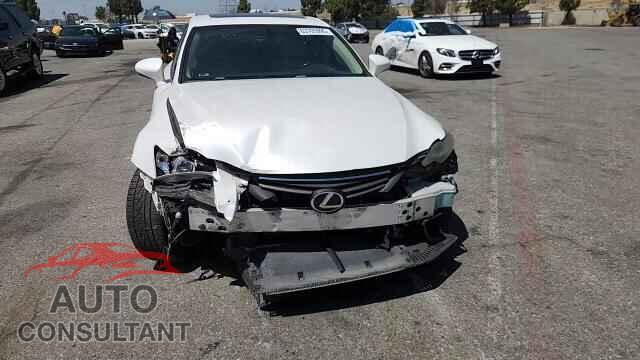 LEXUS IS 2014 - JTHBF1D28E5021440