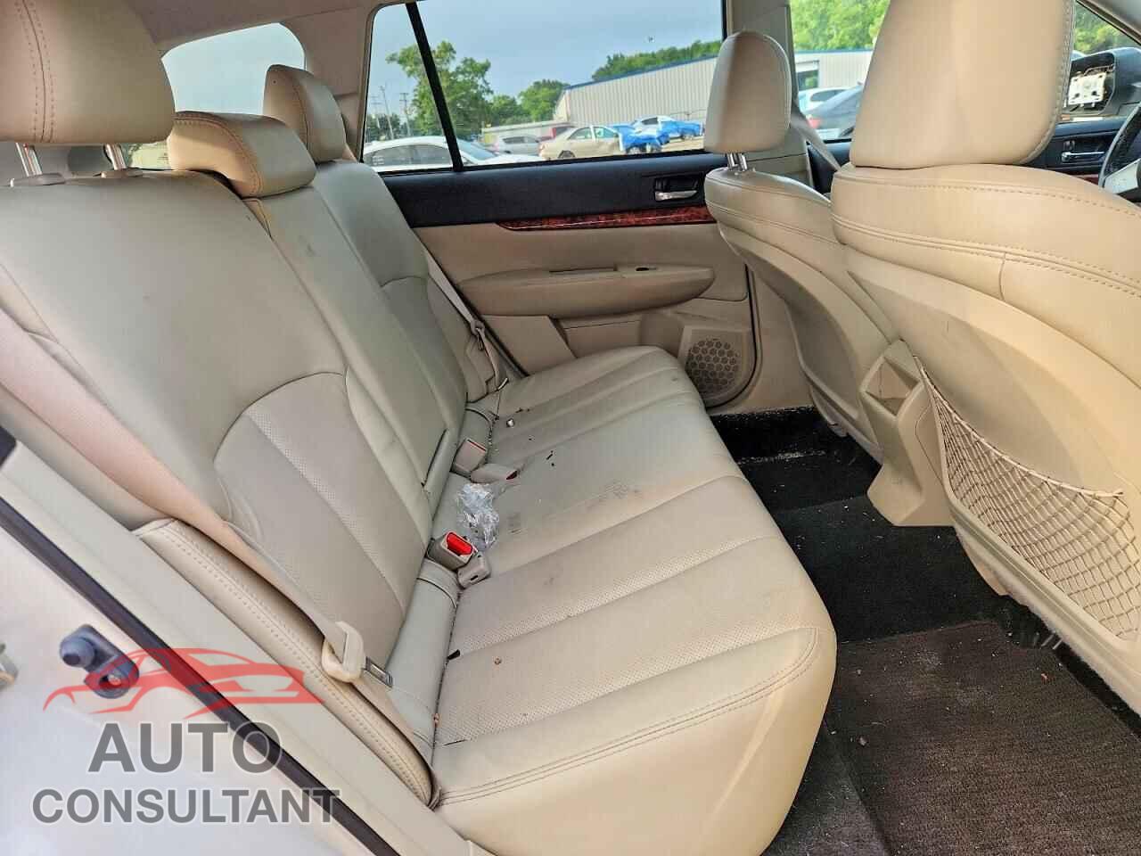 SUBARU OUTBACK 2011 - 4S4BRBKC5B3407200