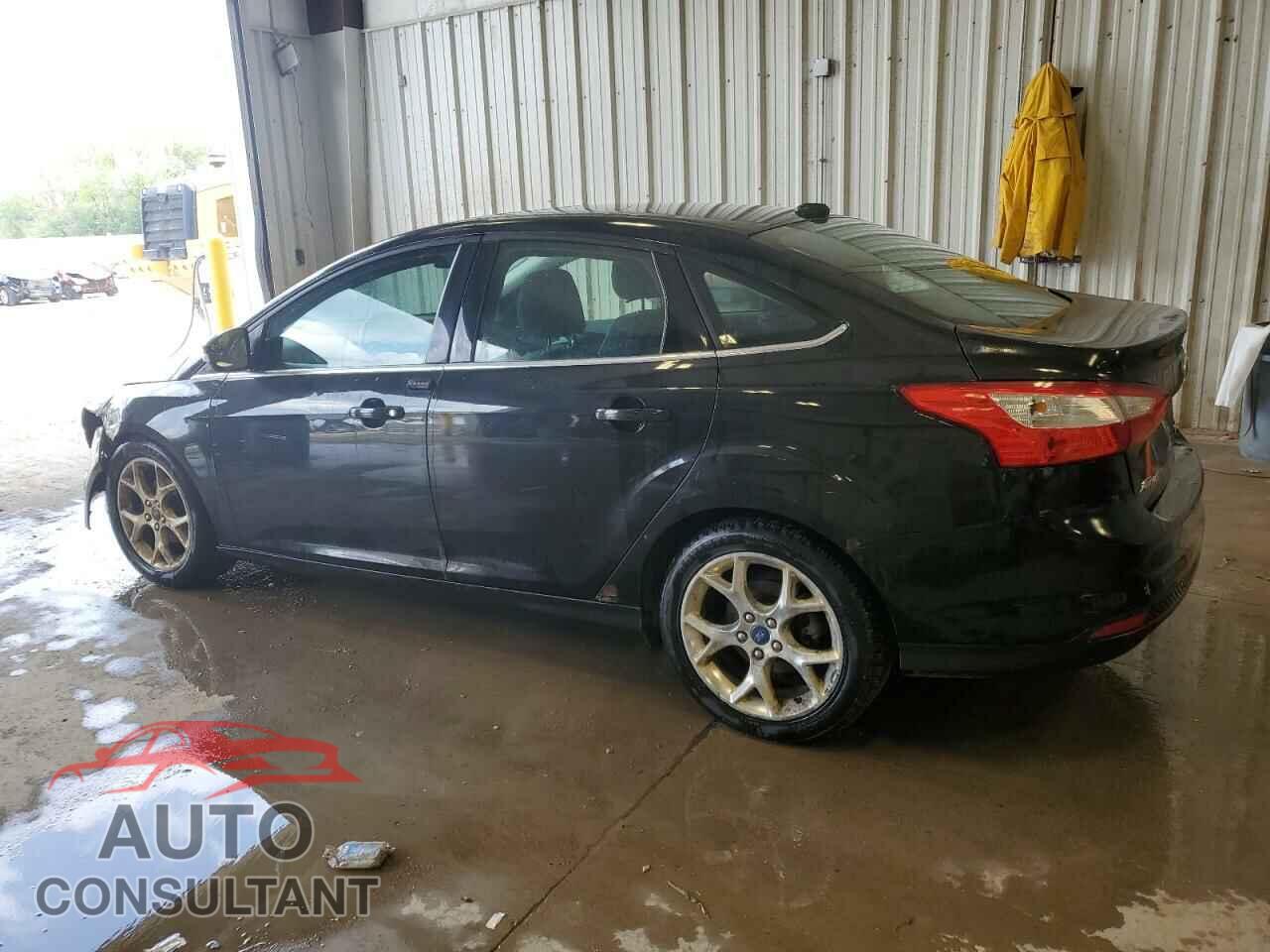 FORD FOCUS 2012 - 1FAHP3H21CL390752