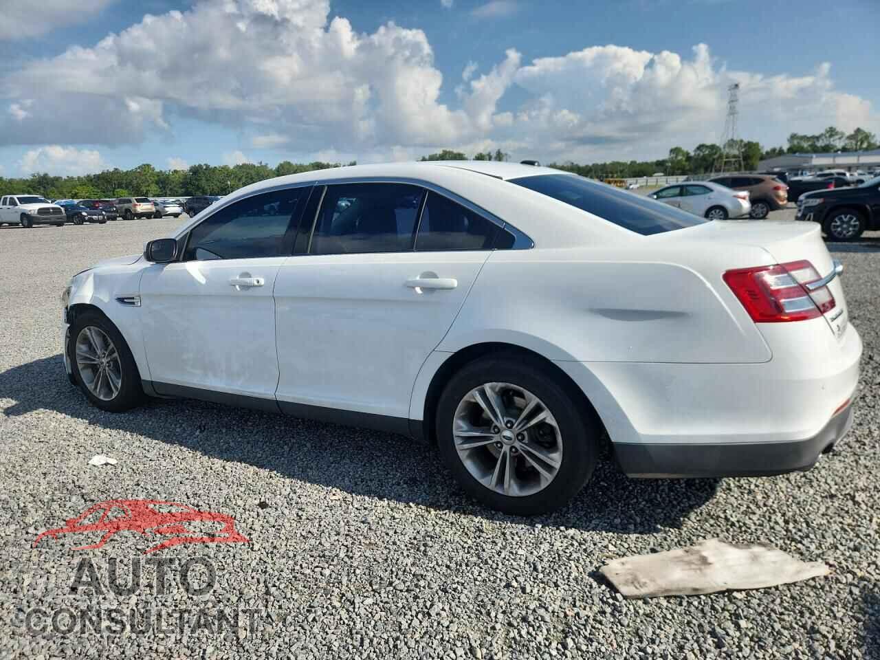 FORD TAURUS 2015 - 1FAHP2E90FG137639