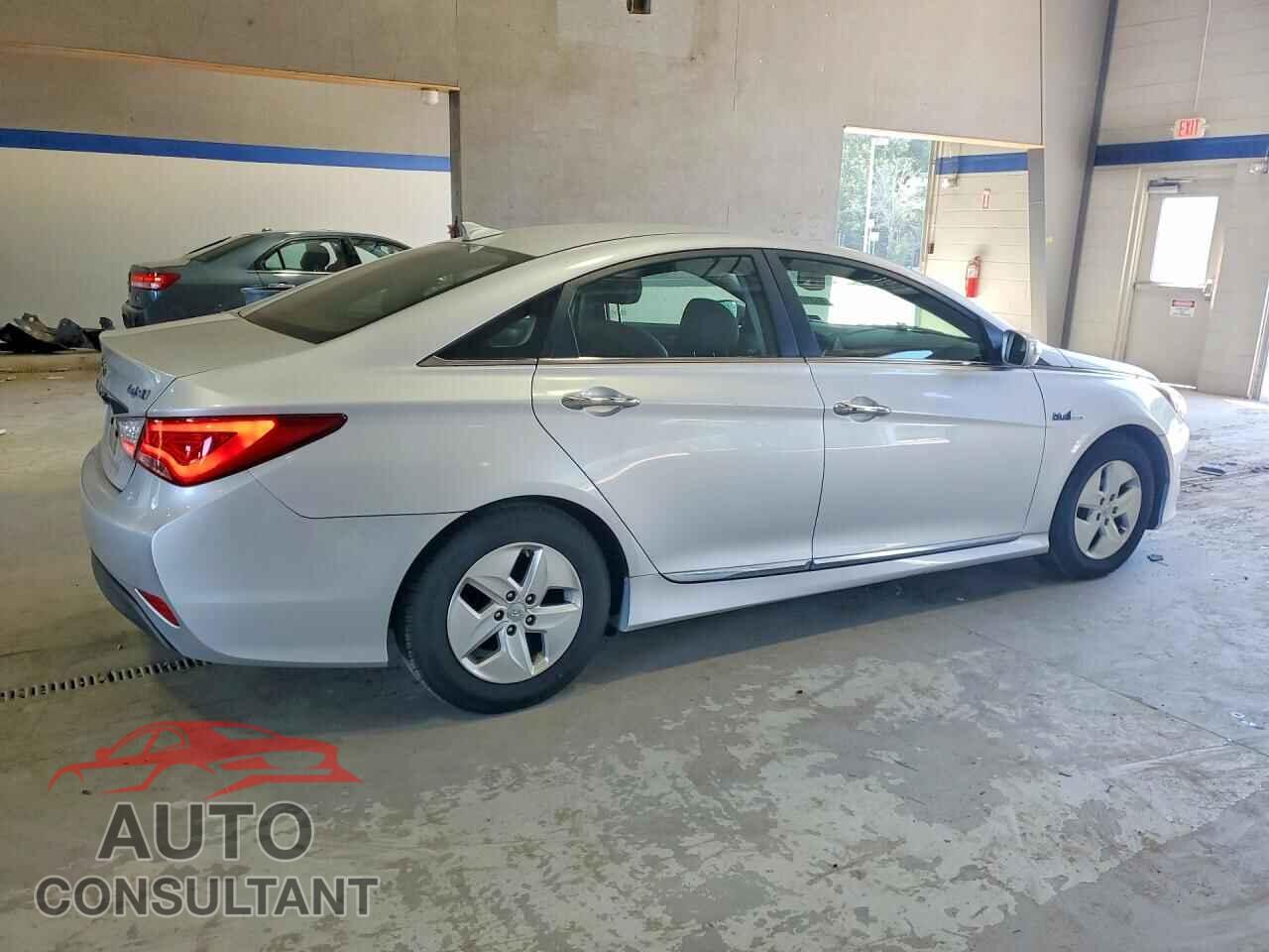 HYUNDAI SONATA 2012 - KMHEC4A4XCA033751