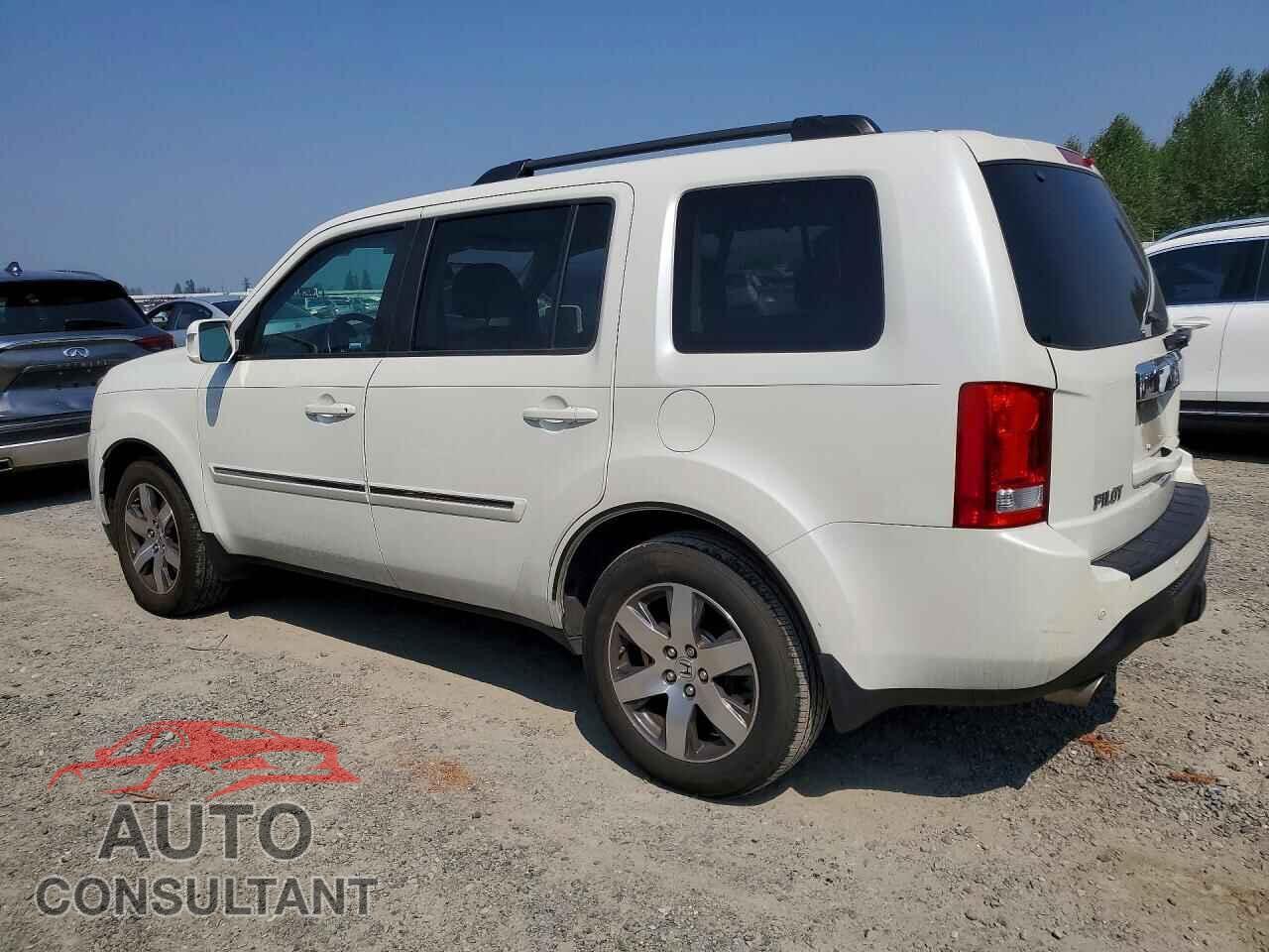 HONDA PILOT 2015 - 5FNYF4H93FB014934