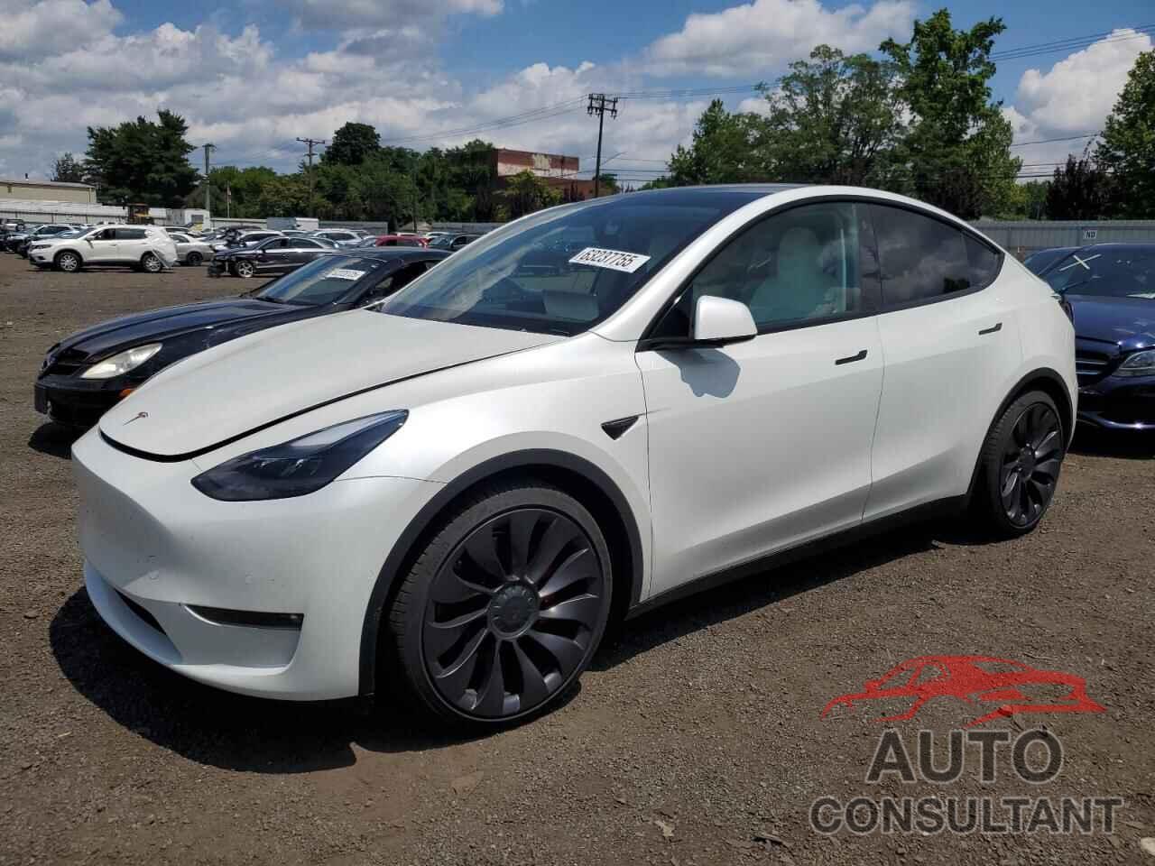 TESLA MODEL Y 2021 - 5YJYGDEF8MF269079