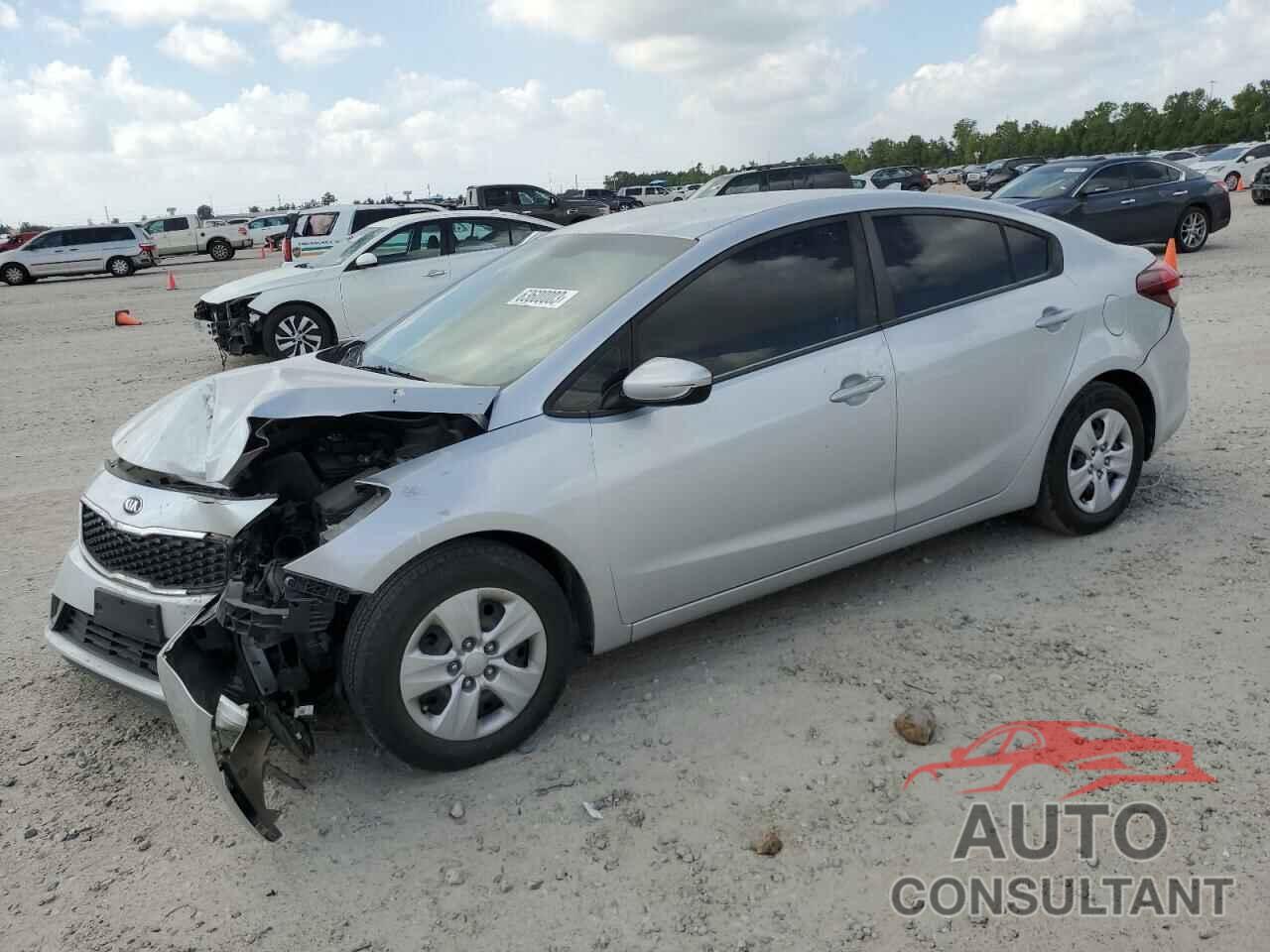 KIA FORTE 2018 - 3KPFK4A77JE245832