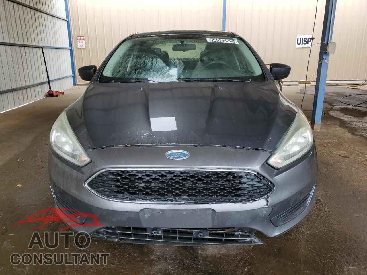 FORD FOCUS 2017 - 1FADP3E23HL244220