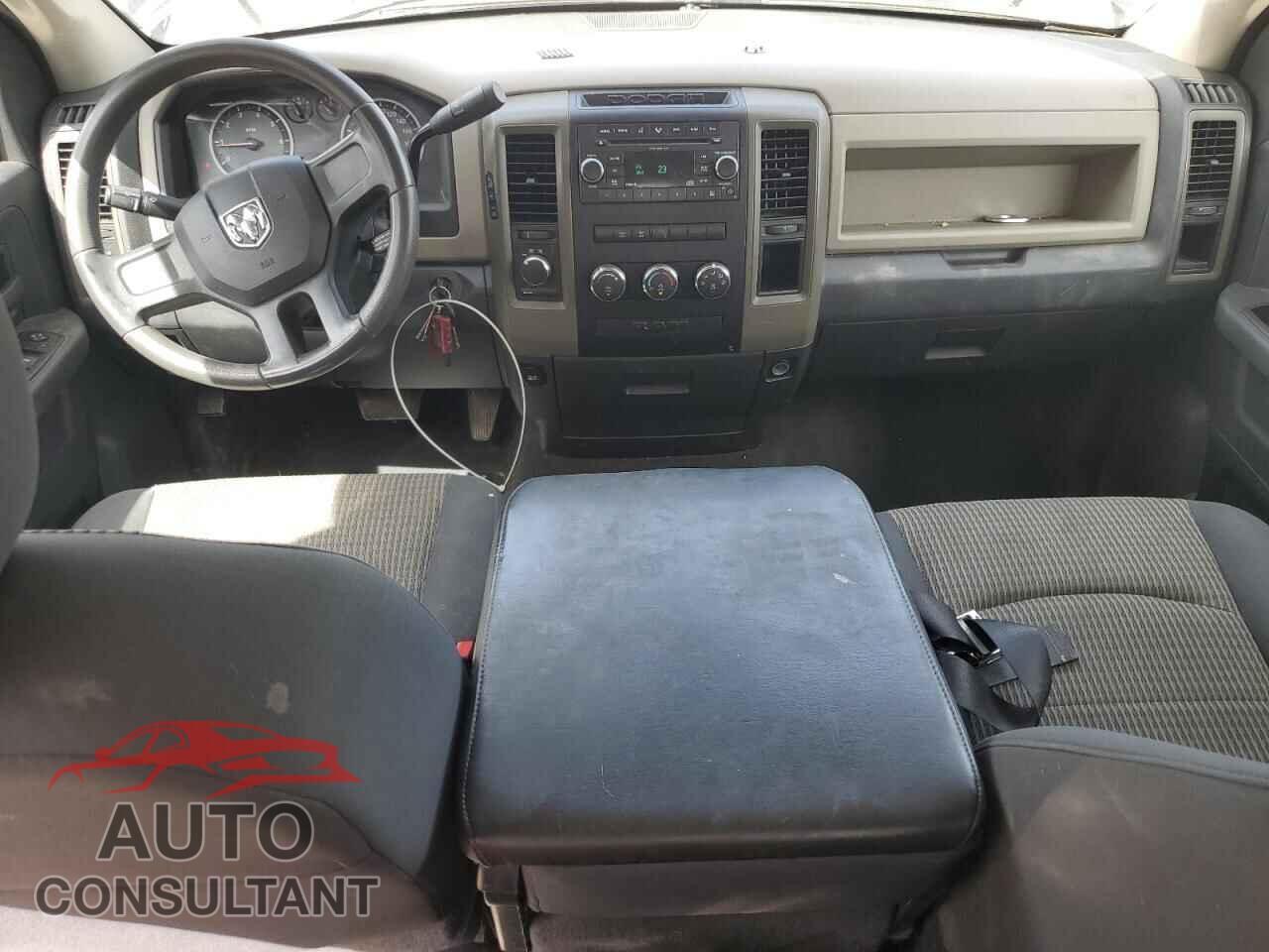 DODGE RAM 1500 2012 - 1C6RD7LT5CS103635