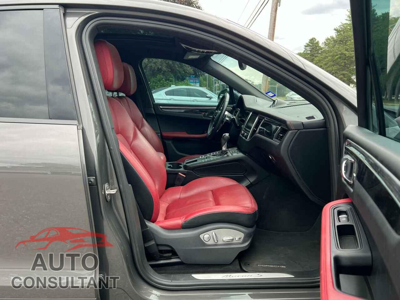 PORSCHE MACAN 2016 - WP1AB2A53GLB59073