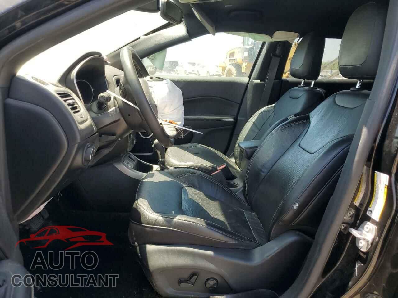 JEEP COMPASS 2021 - 3C4NJCEB2MT550193