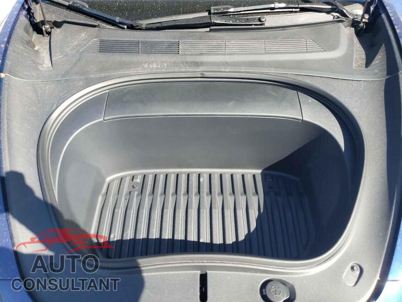 TESLA MODEL 3 2024 - 5YJ3E1EA1RF725742
