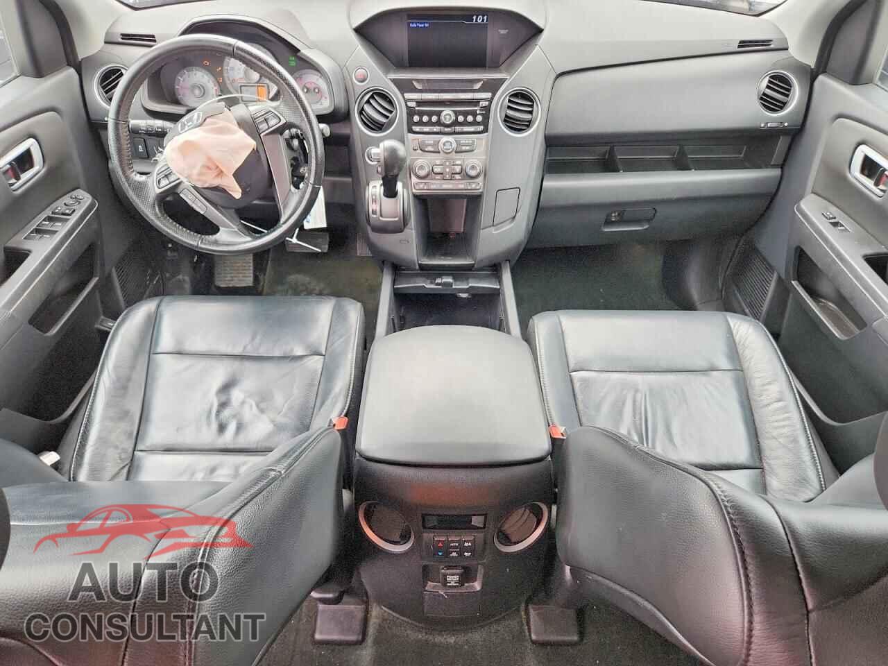 HONDA PILOT 2014 - 5FNYF4H50EB045201