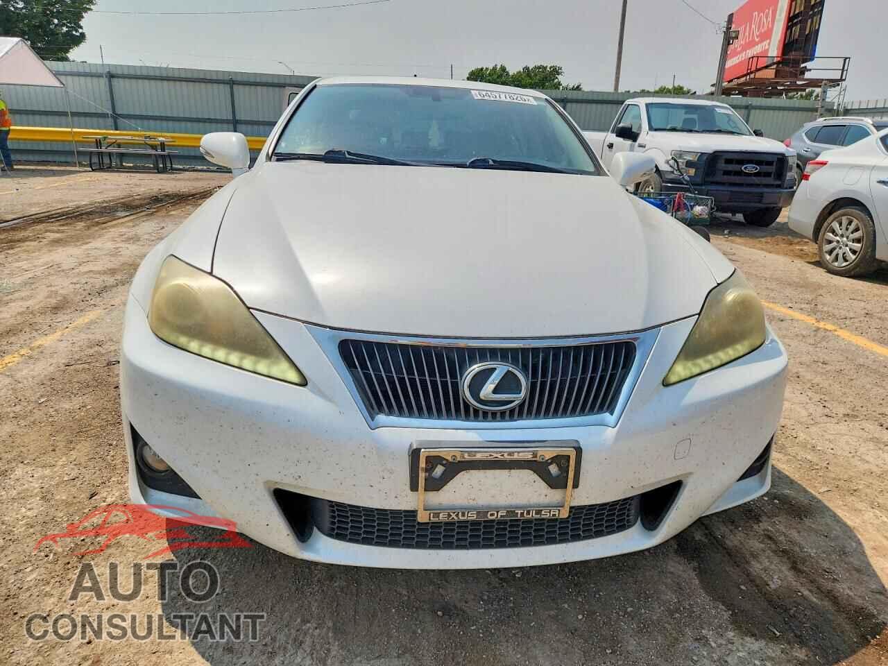 LEXUS IS 2012 - JTHCF5C25C5053448