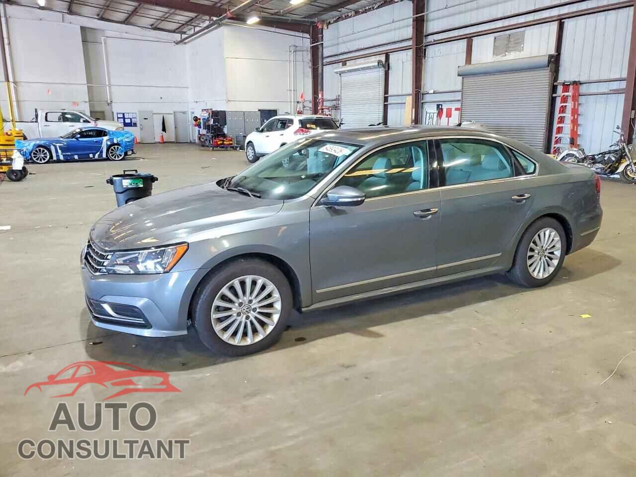VOLKSWAGEN PASSAT 2017 - 1VWBT7A35HC007776