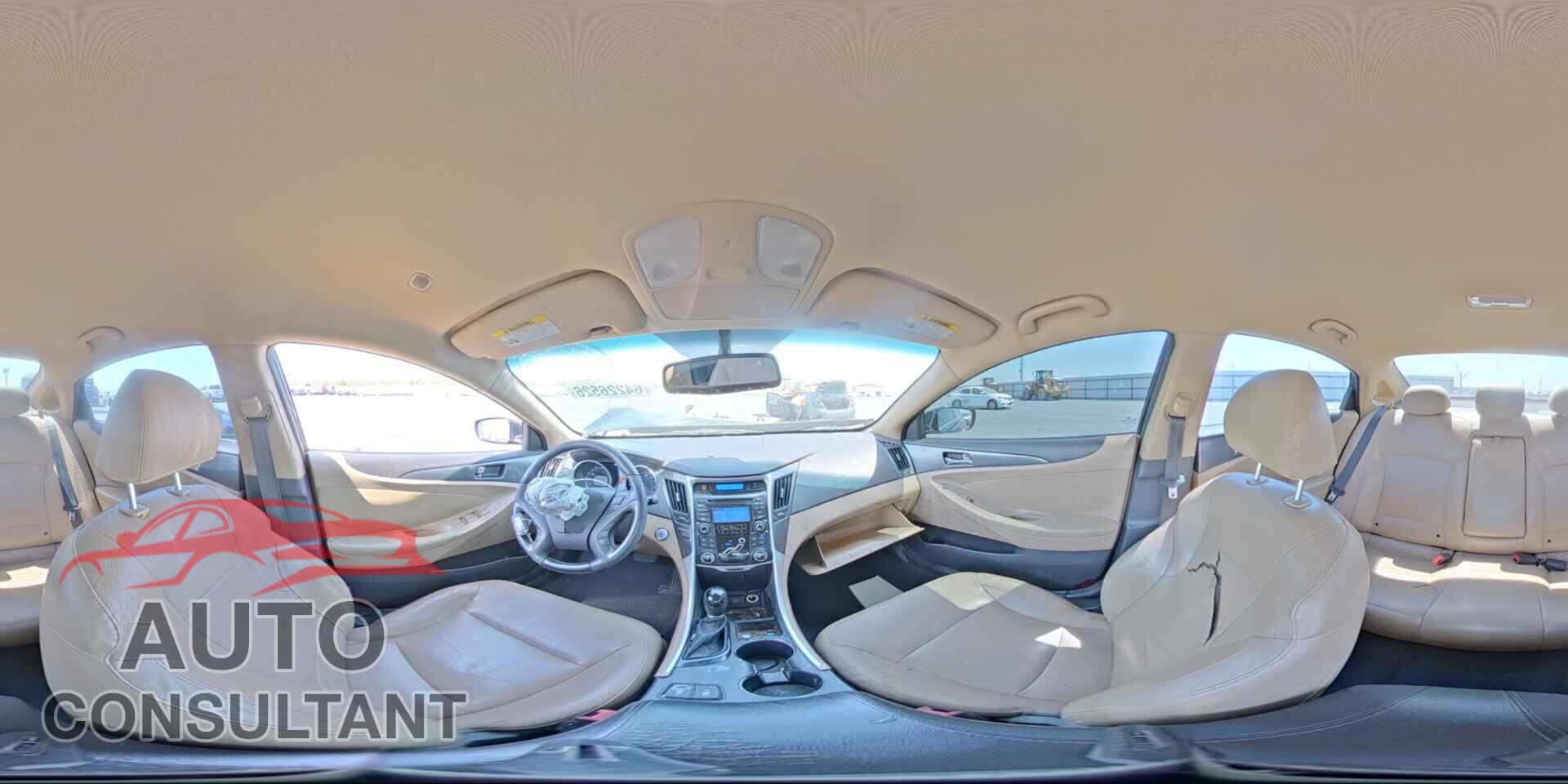 HYUNDAI SONATA 2012 - KMHEC4A49CA034552