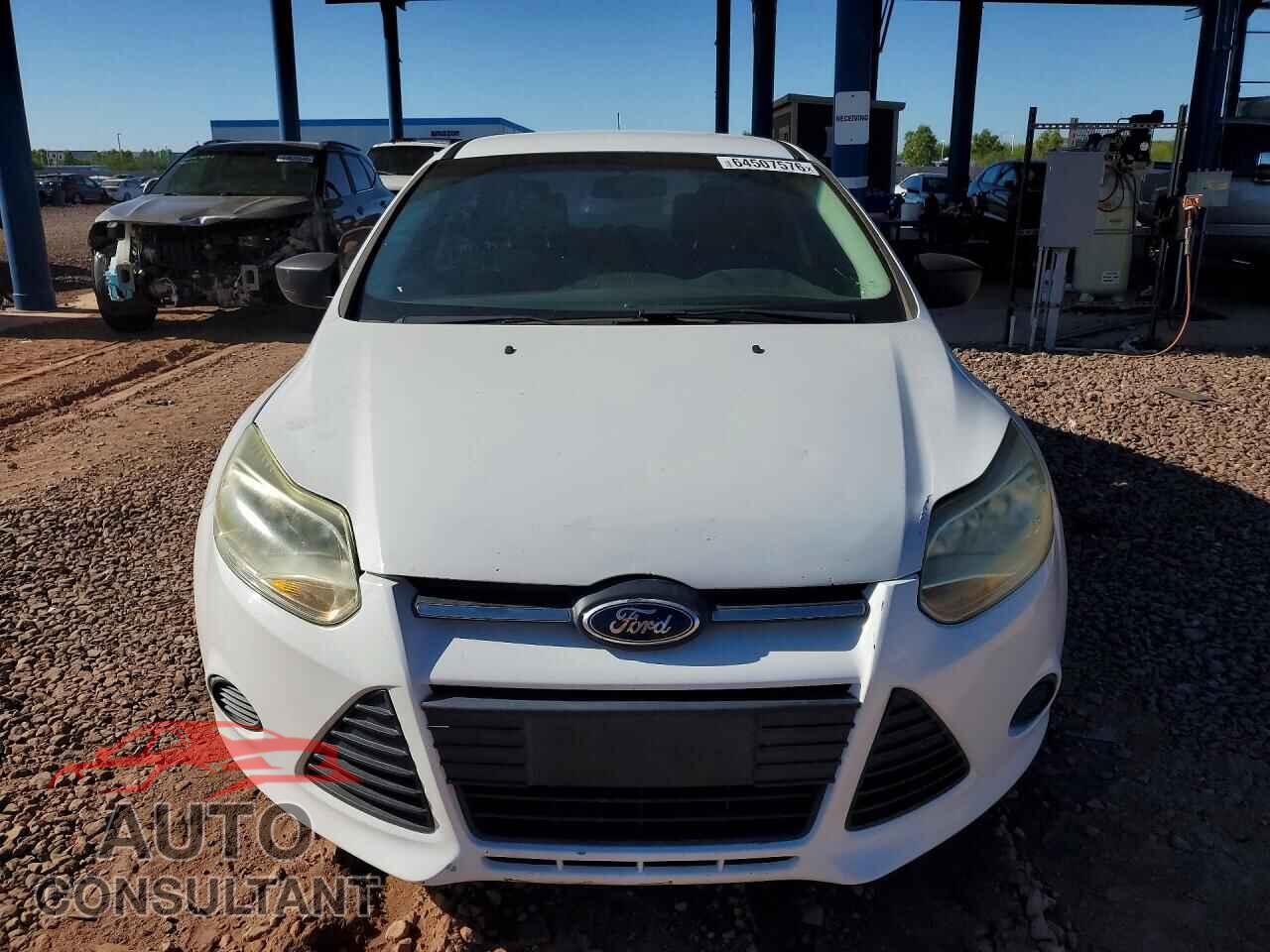 FORD FOCUS 2013 - 1FADP3E28DL382359