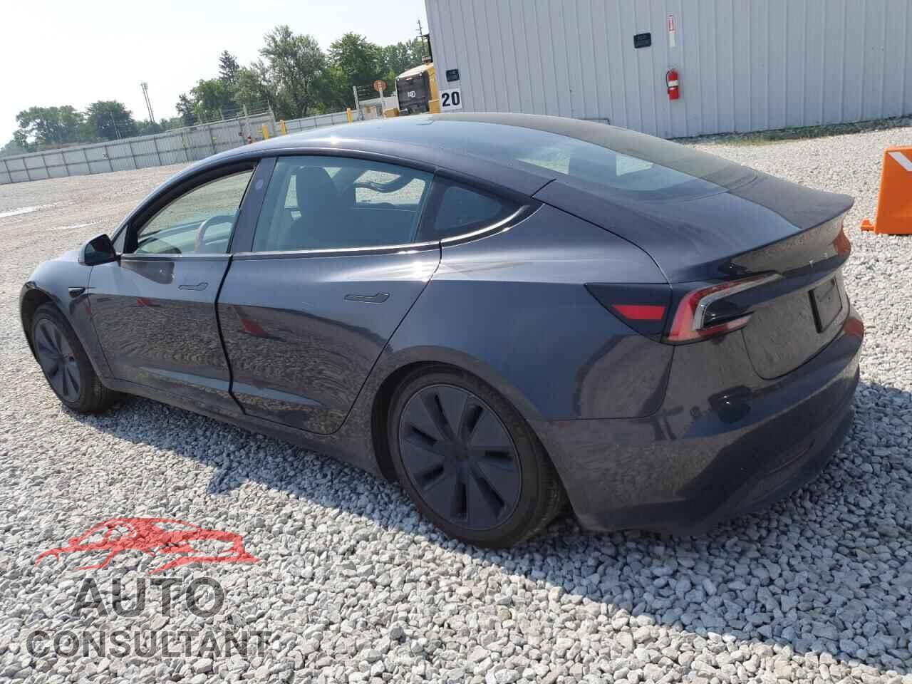 TESLA MODEL 3 2024 - 5YJ3E1EA2RF847557