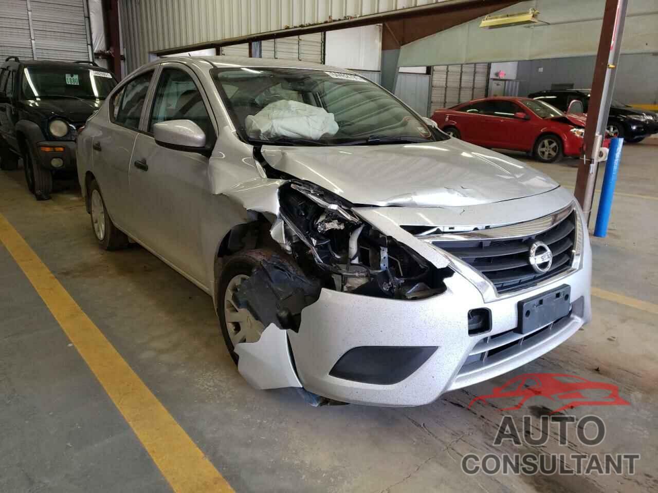 NISSAN VERSA 2017 - 3N1CN7AP0HL806165