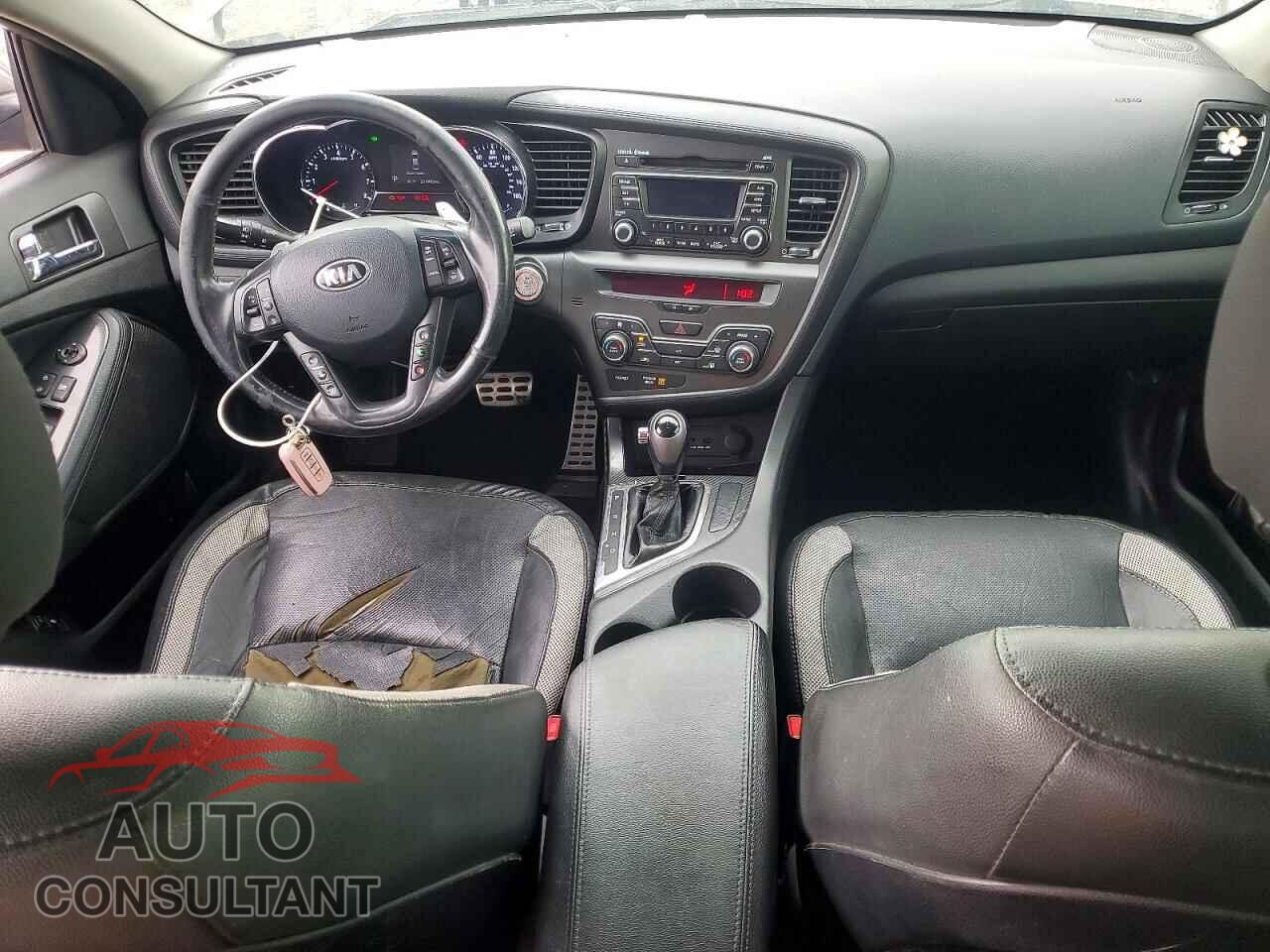 KIA OPTIMA 2013 - 5XXGR4A63DG110155
