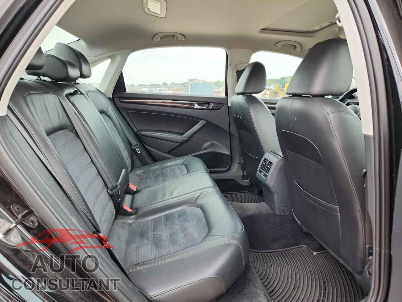 VOLKSWAGEN PASSAT 2014 - 1VWCN7A36EC099703
