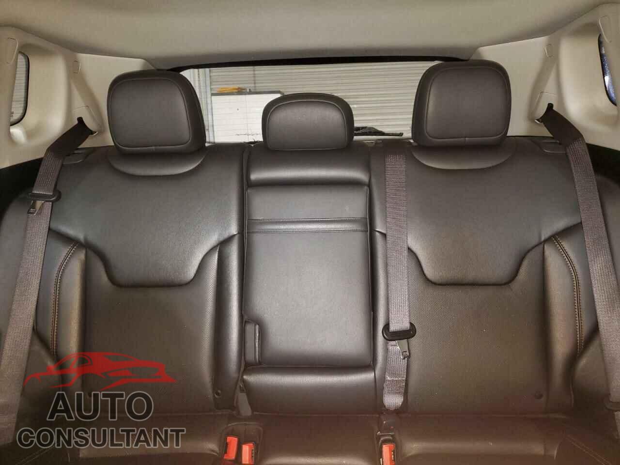JEEP COMPASS 2019 - 3C4NJDCB4KT817789