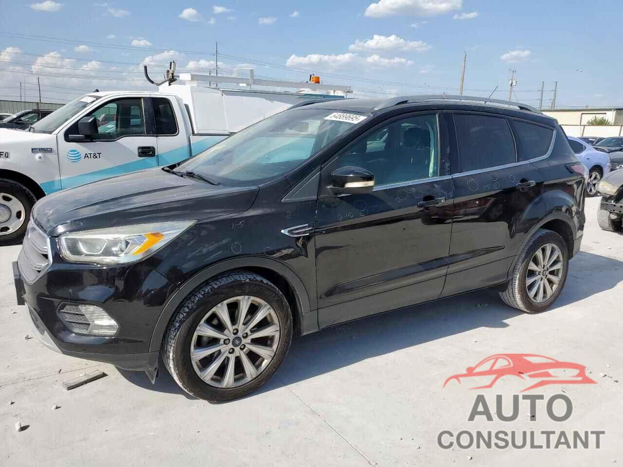 FORD ESCAPE 2017 - 1FMCU0JD0HUD51218