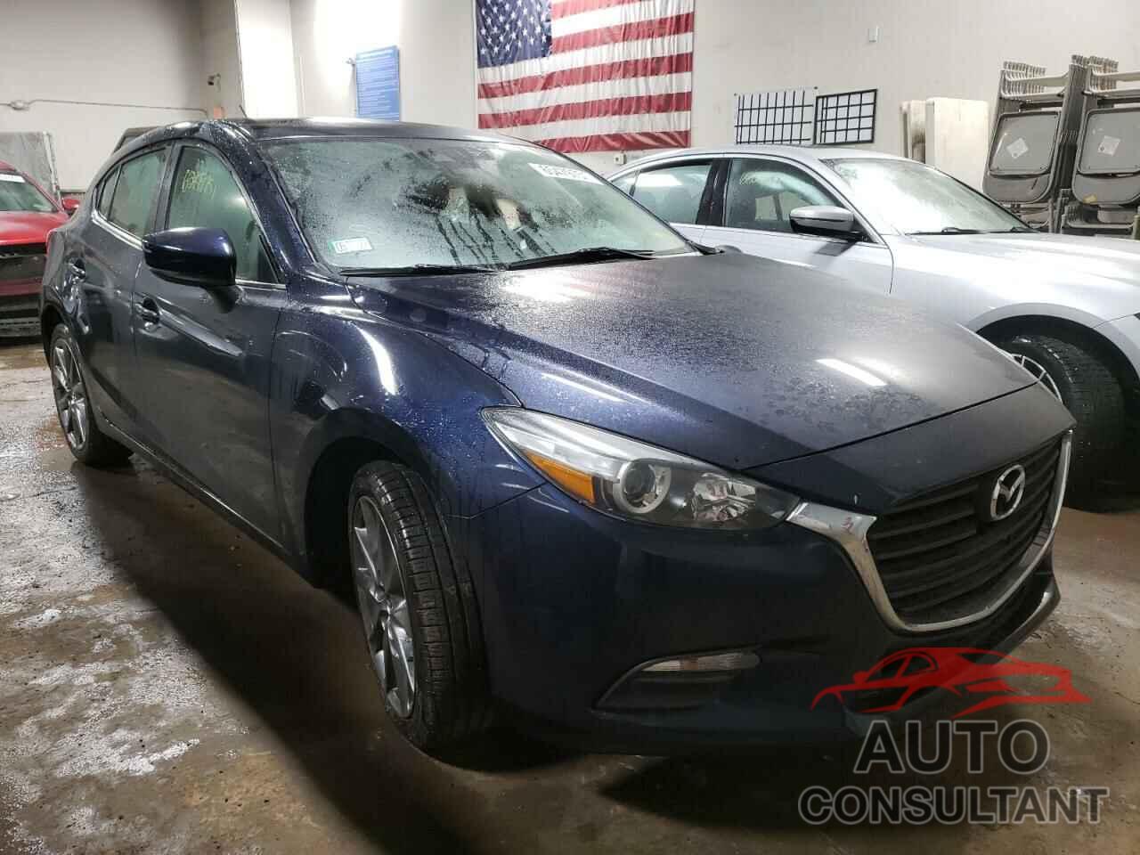 MAZDA 3 2018 - 3MZBN1L36JM239490