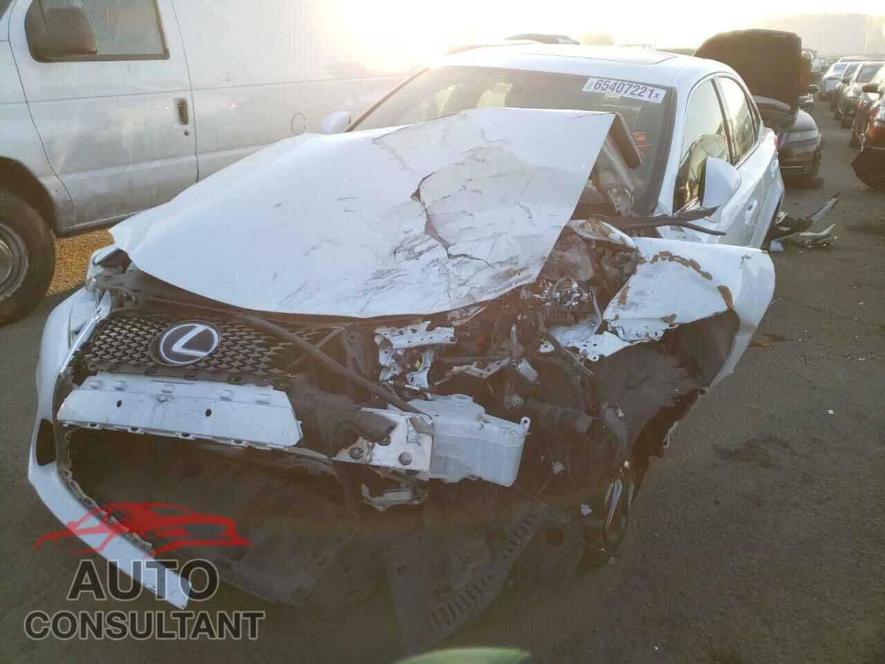 LEXUS IS 2016 - JTHBA1D24G5022019