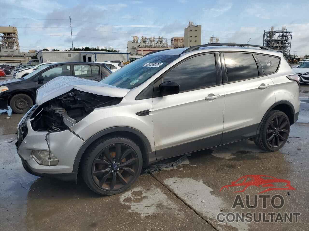 FORD ESCAPE 2017 - 1FMCU0GD6HUA19744