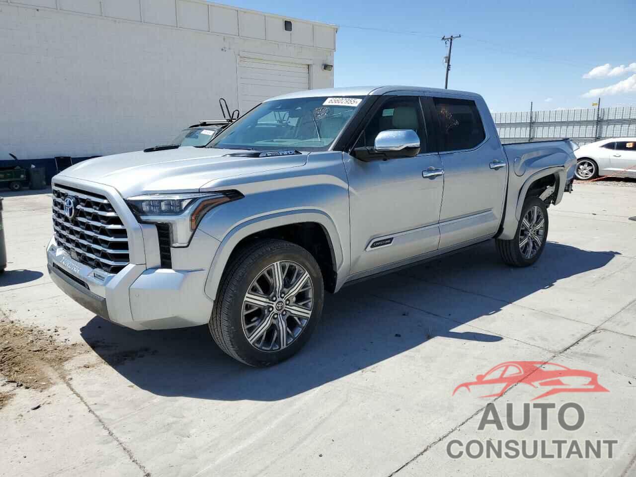 TOYOTA TUNDRA 2023 - 5TFVC5DB9PX039886
