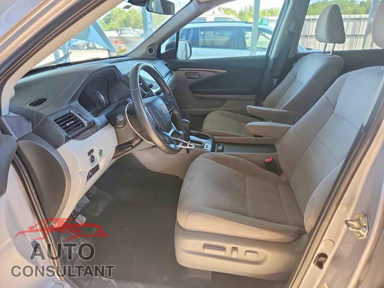 HONDA PILOT 2019 - 5FNYF6H34KB046356