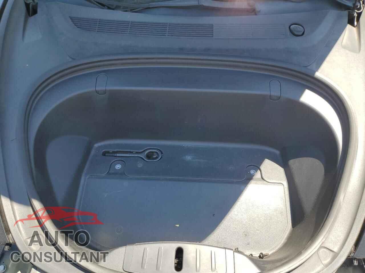 TESLA MODEL 3 2019 - 5YJ3E1EA2KF399312