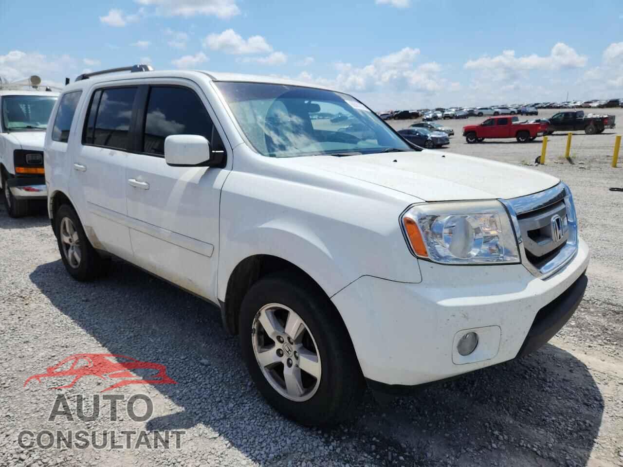 HONDA PILOT 2011 - 5FNYF3H45BB022509