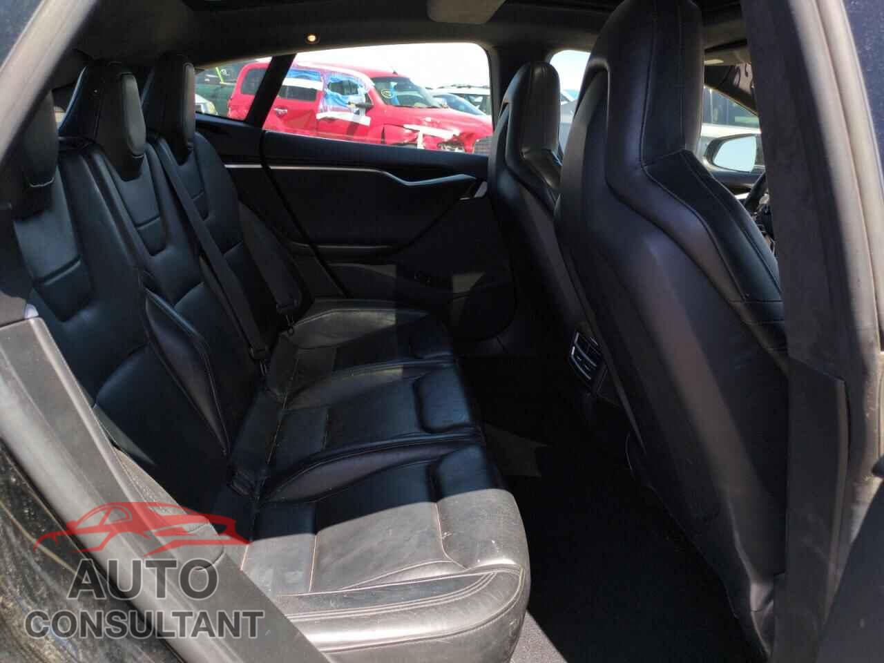 TESLA MODEL S 2015 - 5YJSA1H25FF084019