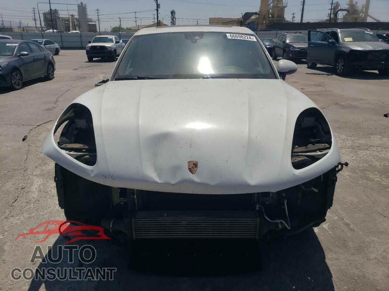 PORSCHE MACAN 2017 - WP1AA2A54HLB04703