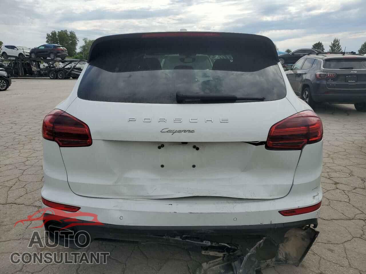 PORSCHE CAYENNE 2017 - WP1AA2A21HKA85619