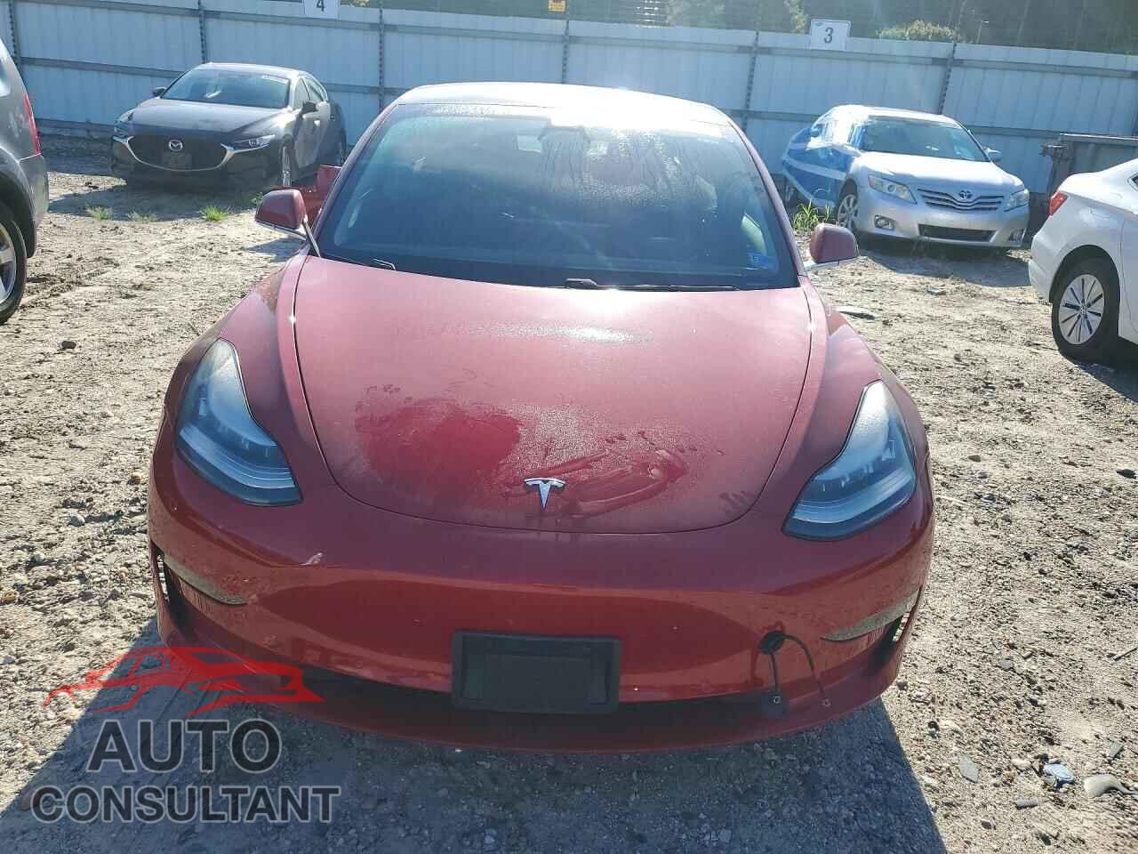 TESLA MODEL 3 2018 - 5YJ3E1EB4JF064317
